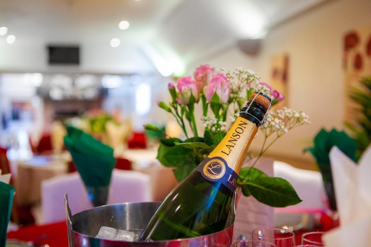 The Beacon & Railway Hotel 스톤하우스 외부 사진