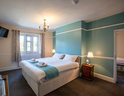 The Beacon & Railway Hotel 스톤하우스 외부 사진